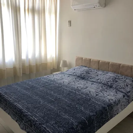 Apartment Renovated Modern House With Culture Park View