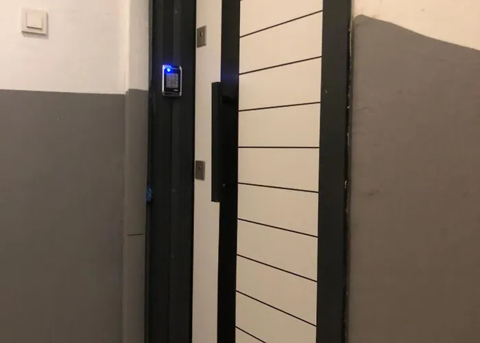 Renovated Modern House With Culture Park View İzmir