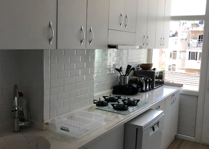 Appartement Renovated Modern House With Culture Park View İzmir