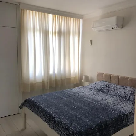 Renovated Modern House With Culture Park View İzmir